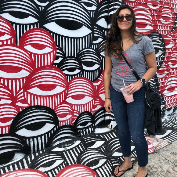 Meet your Posher, Leyla - Picture 1 of 1